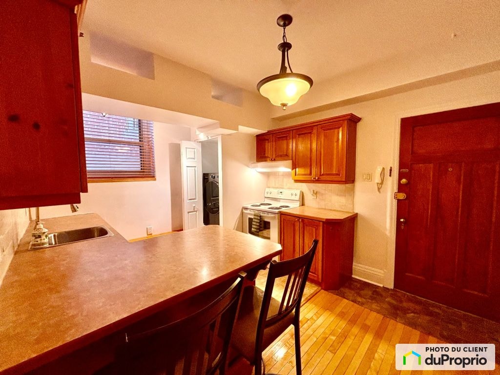 $299,000 - Condominium in Côte-des-Neiges / Notre-Dame-de-Grâce — photo 2