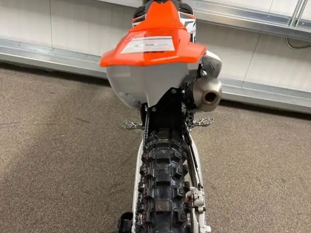 2024 KTM 250 SX in Dirt Bikes & Motocross in Calgary - Image 18