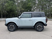 // ACCIDENT FREE!! // Get ready for open-air freedom in this 2021 Ford Bronco Outer Banks 4x4, now a... (image 9)