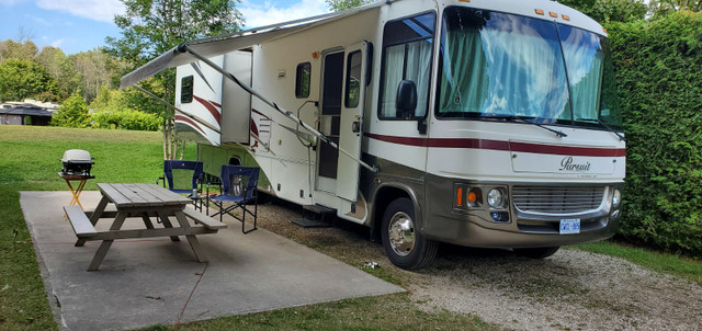 CERTIFIED 2004 Georgie Boy Pursuit Class A Motor Home in RVs & Motorhomes in Leamington