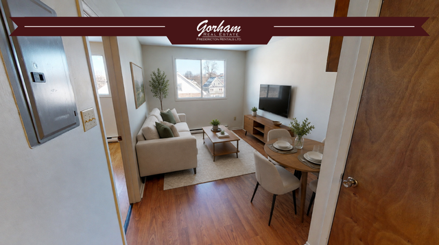 OCTOBER 1ST- 1 BEDROOM- DOWNTOWN - STORAGE- PARKING