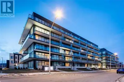 This Luxurious Studio Unit On The Ground Floor Offers upgraded kitchen, Modern open concept common a...