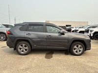 AMVIC Licensed Dealer * Hybrid * All-Wheel Drive * Heated Front Seats * Rear Vision Camera * Cruise... (image 9)