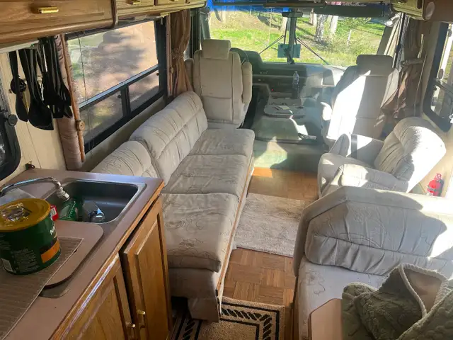 Itaska motorhome in RVs & Motorhomes in 100 Mile House - Image 3