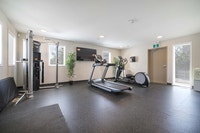 Broadstreet's Edgewood Place offers 2 bedroom pet friendly apartments for rent in the historic area... (image 1)