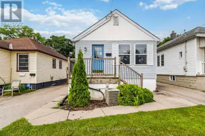Client RemarksWelcome to 487 Burbrook Place a beautifully updated, fully detached home available for...