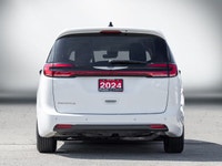 Check out this 2024 Chrysler Pacifica Touring-L before it's too late! *Get Your Money's Worth for th... (image 5)