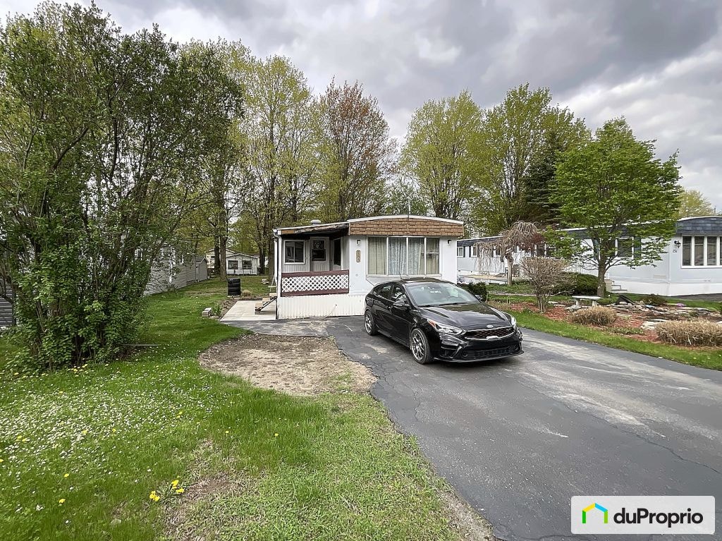 $165,000 - Mobile home for sale in Granby — photo 1