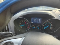 Experience the perfect blend of versatility and efficiency with the 2014 Ford Escape SE, designed fo... (image 9)