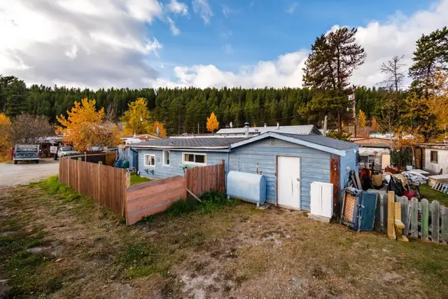 AFFORDABLE MOBILE HOME! 8-7 Prospector Rd (Felix Realtor®) in Houses for Sale in Whitehorse - Image 5