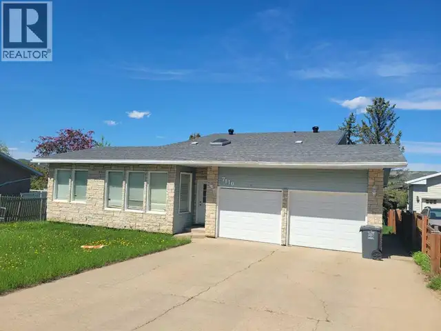 7110 99A Street Peace River, Alberta in Houses for Sale in Grande Prairie - Image 2