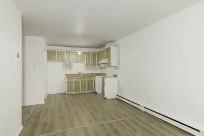 Appartement 3 et demi dans un immeuble de 24 logements, dans un quartier résidentiel de Saint-August...