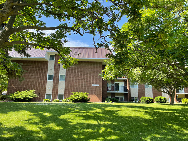 2 Bedroom Apartment in Goderich - Great for 55+ Residents in Long Term Rentals in Grand Bend