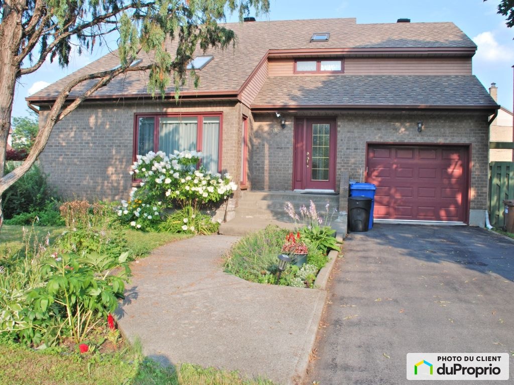 $925,000 - 2 Storey for sale in Kirkland — photo 1