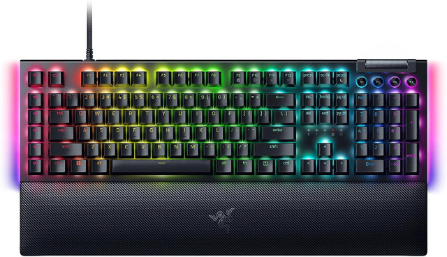 Razer BlackWidow V4 Mechanical Gaming Keyboard: Green Switches in Mice, Keyboards & Webcams in Edmonton