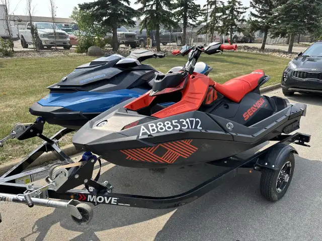 2022 SEADOO SPARK TRIXX 3UP 900 (FINANCING AVAILABLE) in Personal Watercraft in Strathcona County - Image 4