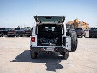 Welcome to Barrie Dodge Chrysler Jeep. TRANSMISSION: 8-SPEED AUTOMATIC (STD),QUICK ORDER PACKAGE 24G... (image 7)