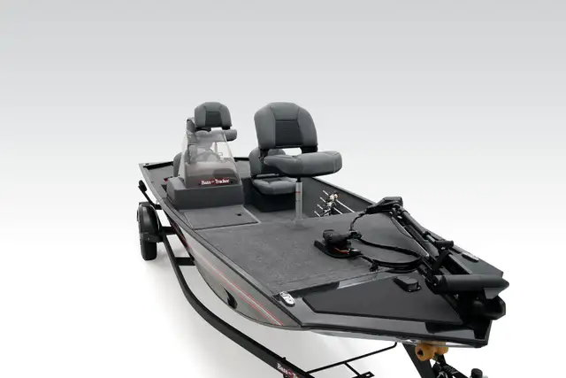 2026 TRACKER Bass Tracker Classic XL Fishing boat in Powerboats & Motorboats in Prince Albert - Image 23