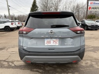 Low Mileage, Sunroof, Lane Keep Assist, Heated Seats, Android Auto, Heated Steering Wheel! This Niss... (image 5)