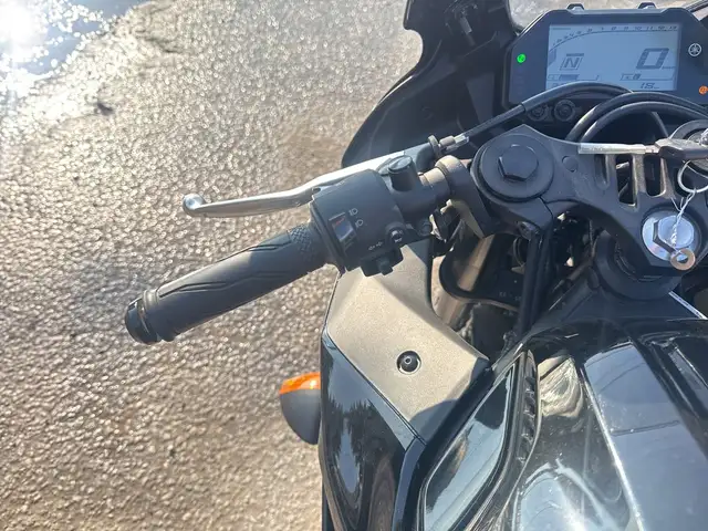 2023 Yamaha YZF-R3 ~ YAMAHA R3 ~ ABS ~ COOL BIKE ~ ONLY 18KMS ~ in Street, Cruisers & Choppers in City of Toronto - Image 24