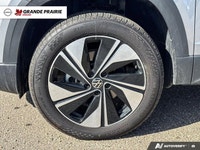 Alloy Wheels | Front Collision Mitigation | Blind Spot Monitor | Backup Camera | Suede Seating | Hea... (image 9)