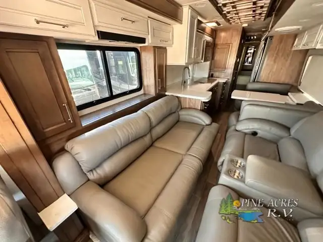 2022 Entegra Coach Aspire 44W 450 h.p. Diesel 11 K Miles in RVs & Motorhomes in Moncton - Image 95