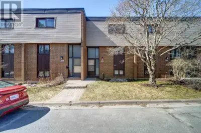 112 Forestside Crescent is a fantastic three-level, three bedroom and 1.5 bath townhouse in the hear...