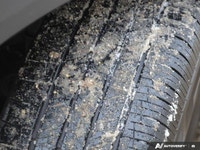 * Heated steering wheel and heated front seats. * Proximity keyless entry with push-button ignition... (image 9)