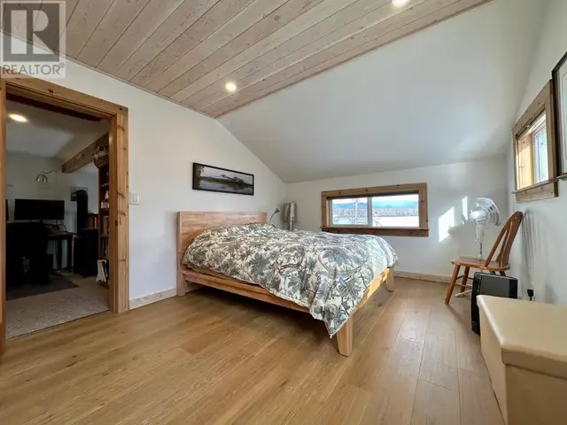 3076 PIDHERNY ROAD Smithers, British Columbia in Houses for Sale in Smithers - Image 27