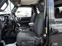 Loaded Gladiator Overland with factory trailer tow package, Alpine Sound system, Keyless proximity e... (image 2)