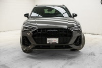 Get noticed in this beautiful Chronos Gray Metallic SUV!! Treat yourself to the features you deserve... (image 1)