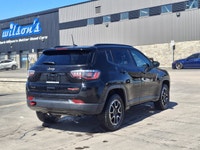 Check out this certified 2024 Jeep Compass Trailhawk 4x4 | Pano Roof | Split Leather | Nav | Heated... (image 5)