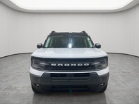 POWER MOONROOF, FRONT & REAR FLOOR LINERS, CONVENIENCE PACKAGE, EQUIPMENT GROUP 200A STANDARD PKG, L... (image 8)