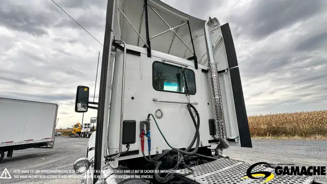2019 KENWORTH T680 DAY CAB in Heavy Trucks in Chilliwack - Image 11