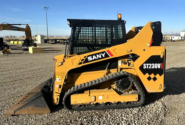 2025 SANY ST230V Track Skid Steer in Heavy Equipment in Lethbridge - Image 3