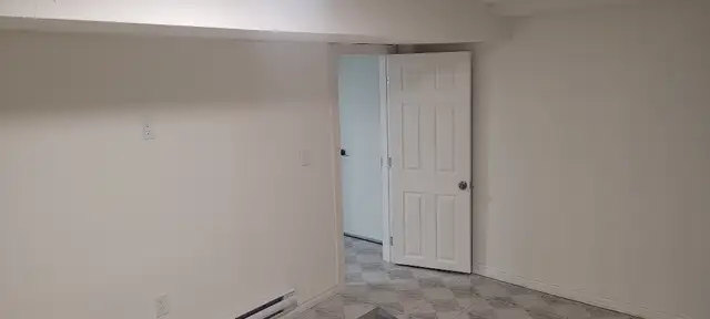 Vaughan Share Basement Apartment in Room Rentals & Roommates in Markham / York Region - Image 7