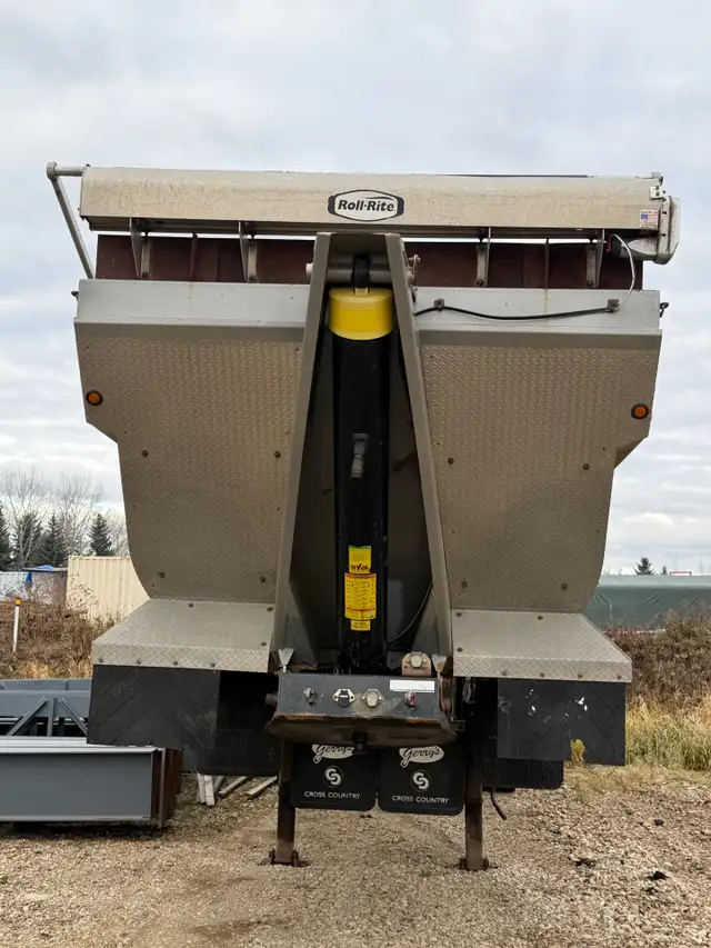  Dump Trailer  in Heavy Equipment in St. Albert - Image 3