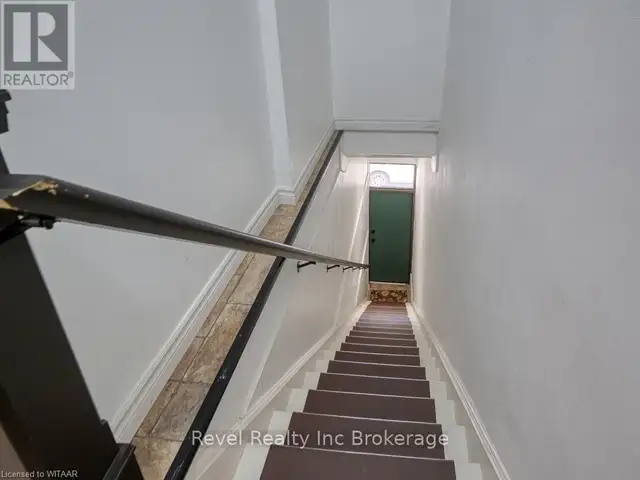 151 THAMES STREET S Ingersoll (Ingersoll - South), Ontario62864757130371121