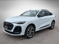 This Audi Q5 Sportback delivers a Intercooled Turbo Premium Unleaded I-4 2.0 L/121 engine powering t... (image 6)