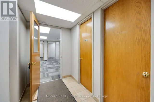 UNIT #200 - 2709 COVENTRY ROAD Oakville (WP Winston Park), Ontar in Commercial & Office Space for Rent in Oakville / Halton Region - Image 16