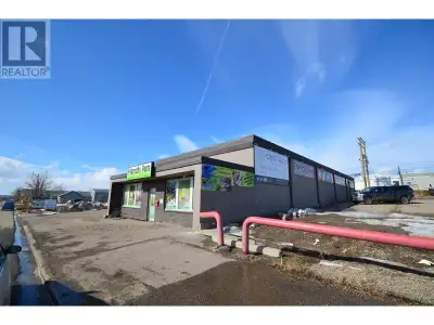 Seize this exceptional buy-and-hold income property, strategically positioned in the heart of Fort S...