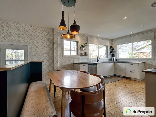 38e avenue — photo 1
