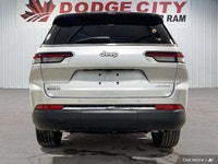 SPECIAL OFFER Only 219 kms! This Jeep Grand Cherokee L boasts a Regular Unleaded V-6 3.6 L/220 engin... (image 4)