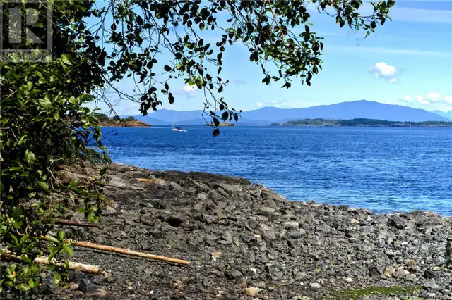 3334 Blueback Dr Nanoose Bay, British Columbia in Land for Sale in Parksville / Qualicum Beach - Image 9