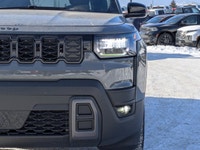 This Jeep Cherokee has a strong Intercooled Turbo Gas/Electric I-4 1.6 L/98 engine powering this Var... (image 9)