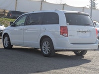 Come see this 2019 Dodge Grand Caravan SXT Premium Plus. Its Automatic transmission and Regular Unle... (image 5)