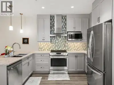 Welcome to 405-36 Waterfront Place, a stunning top-floor 1 bedroom condo offering breathtaking city...