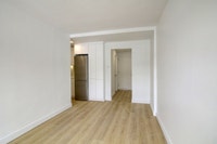 Renovated Akelius studio apartment for rent. Located near Mont-Royal in the Plateau Mont-Royal neigh... (image 4)
