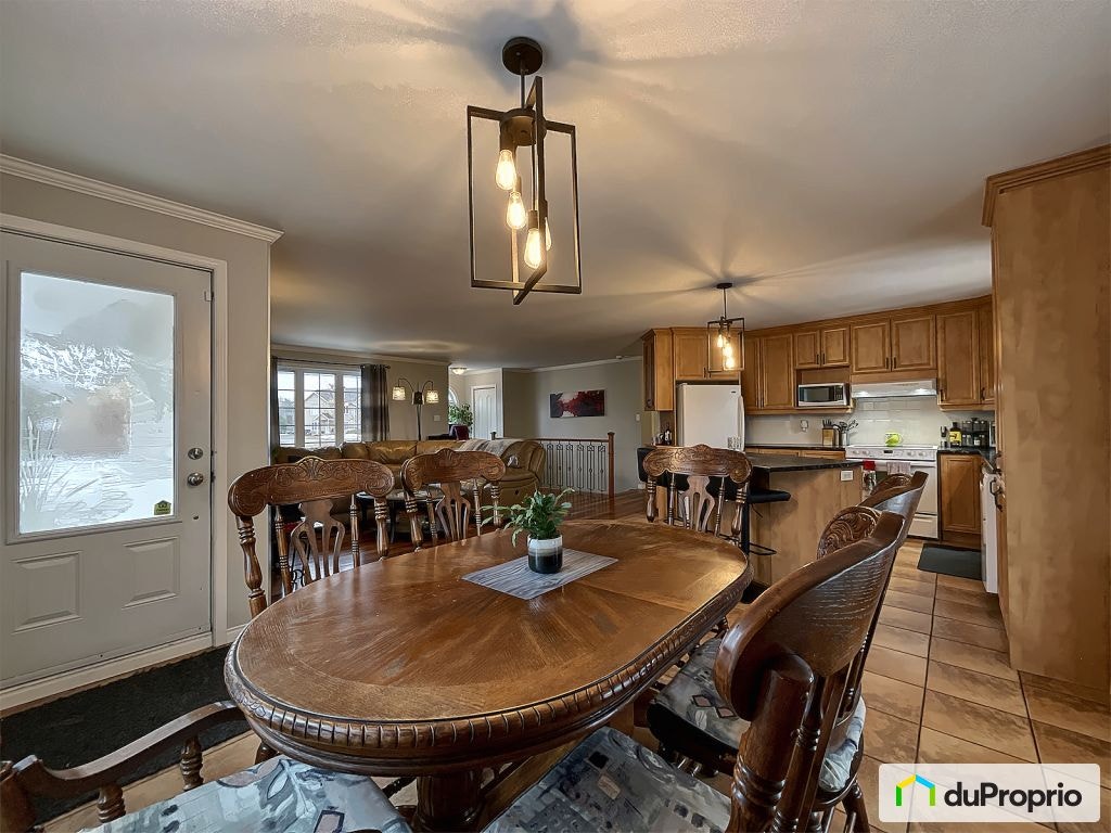 $445,900 - Bungalow in Deschambault-Grondines (Deschambault) — photo 2