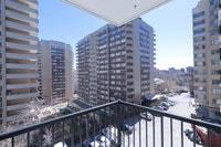 Semi-renovated Akelius two bedroom apartment for rent. Located near Doctor Penfield & De La Montagne... (image 5)